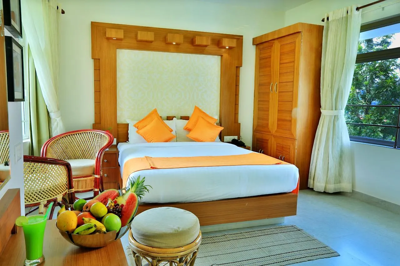 Hotel Monsoon Grande Munnar 4*,
