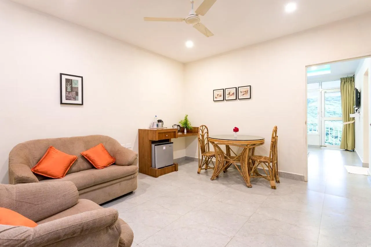 Hotel Monsoon Grande Munnar