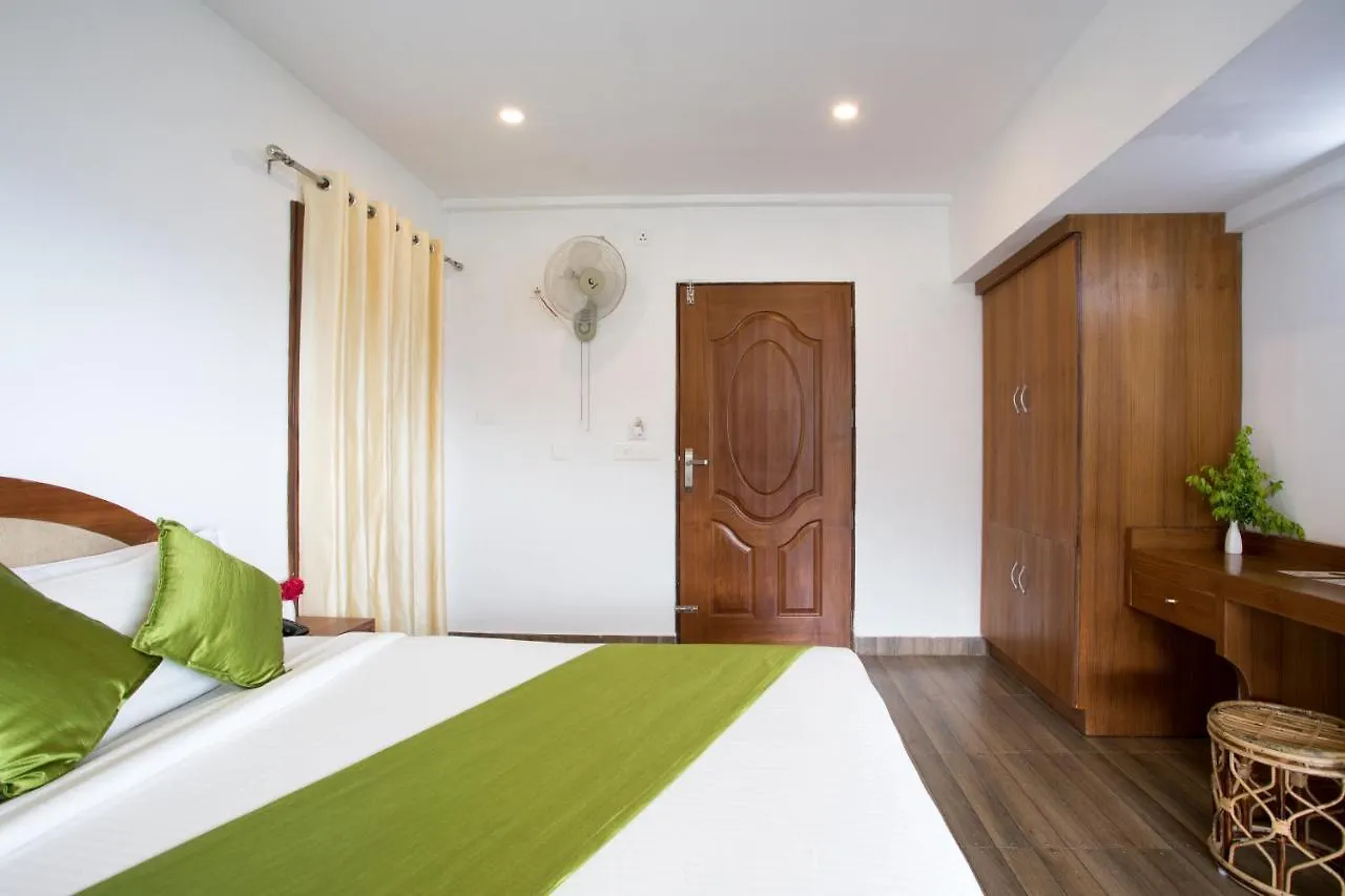 Hotel Monsoon Grande Munnar